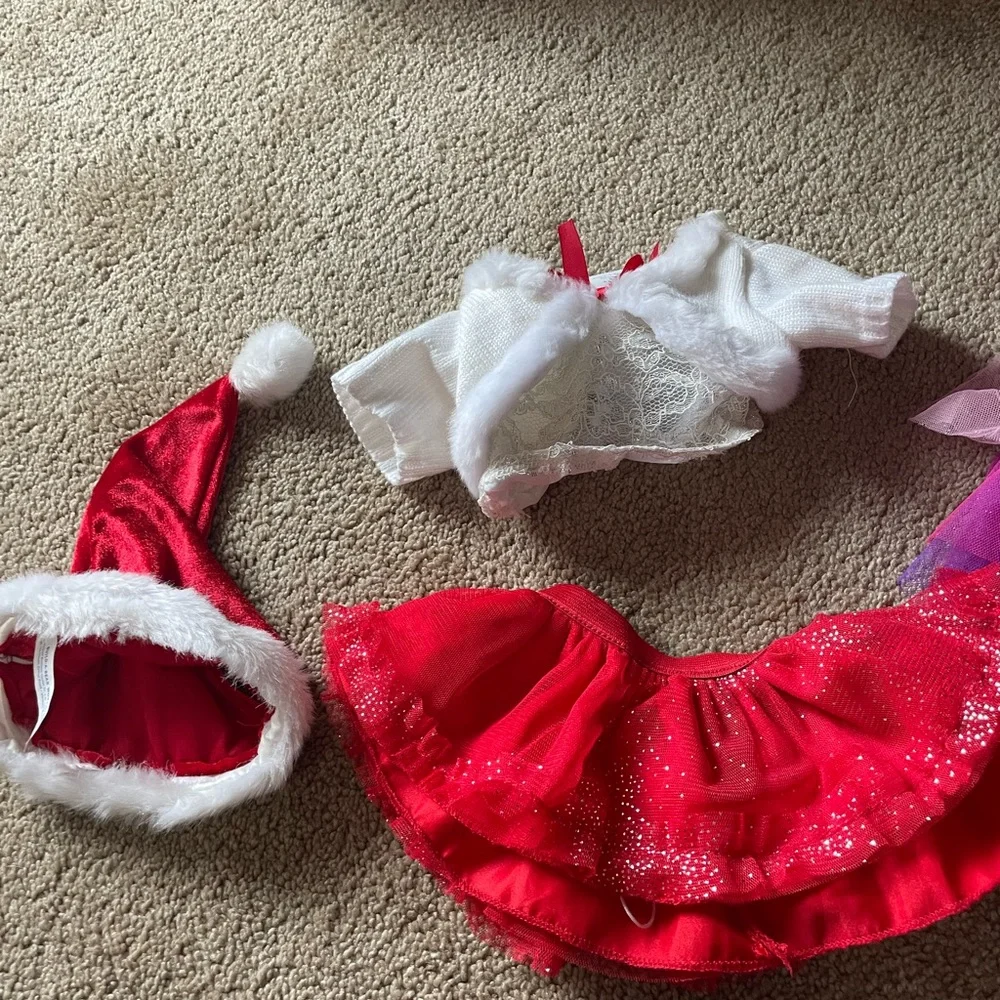 Build a bear different outfits - Picture 2 of 4